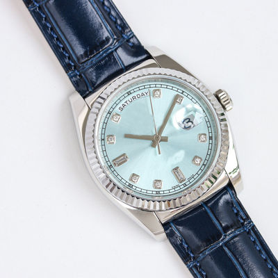 Sleek Stylish Leather Strap Wrist Watch 50g Weight With Quartz Movement