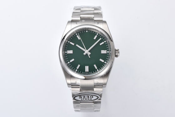 Modern Men Quartz Wrist Watch Timepiece Water Resistance 2m