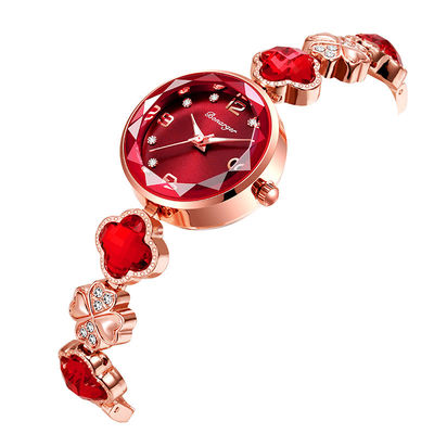 Women's watch Four Leaf Clover Bracelet Watch New Small Dial Special Interest Light Luxury Calendar Waterproof Luxury